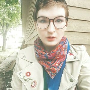 Meet your Posher, Robyn